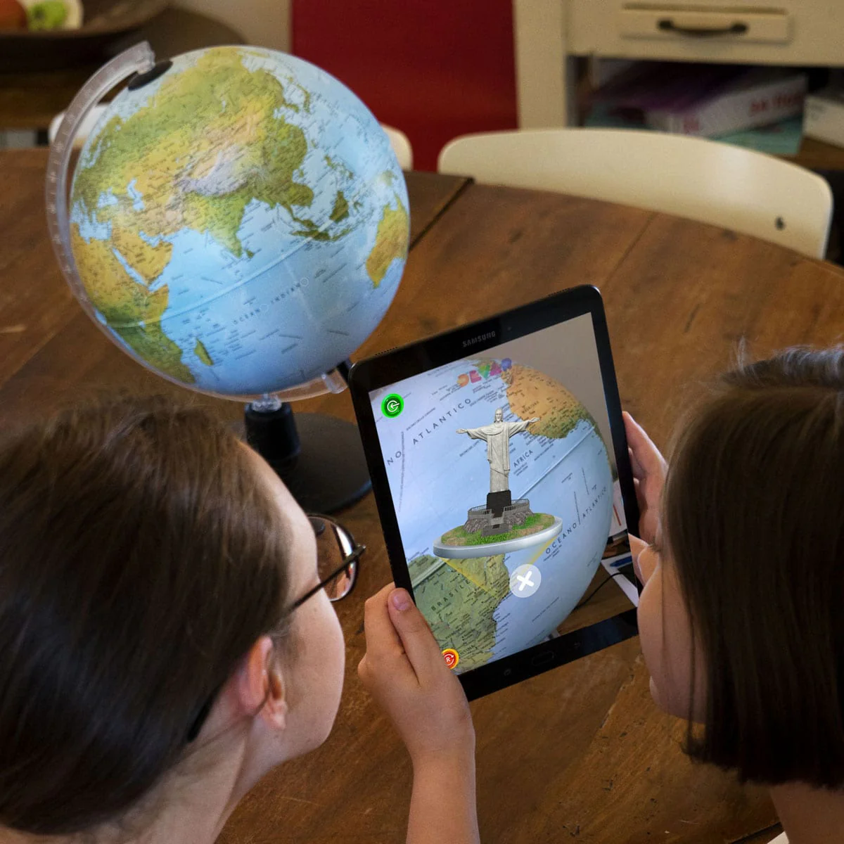 Amazing Earth Illuminated Globe w/Augmented Reality - Image 5